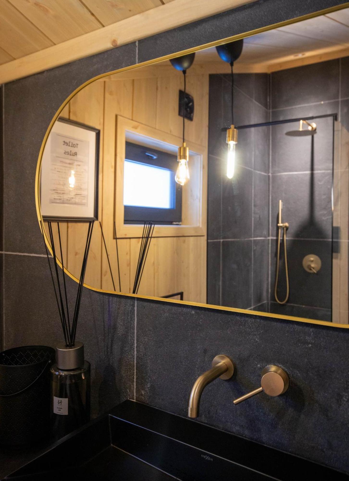 High Standard Cabin Close To The Fla City Center Εξωτερικό φωτογραφία